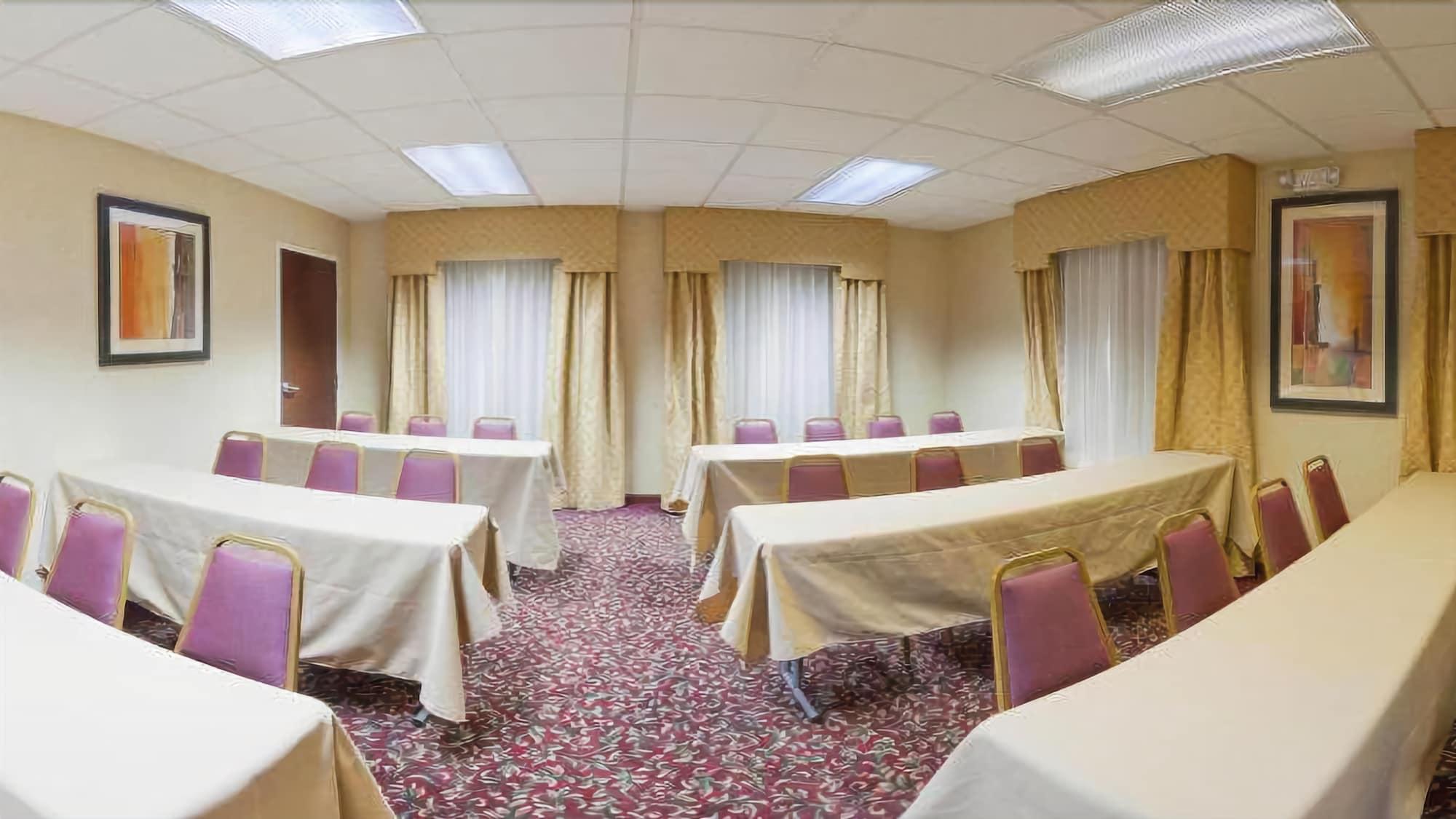 Spark By Hilton קלהון מראה חיצוני תמונה