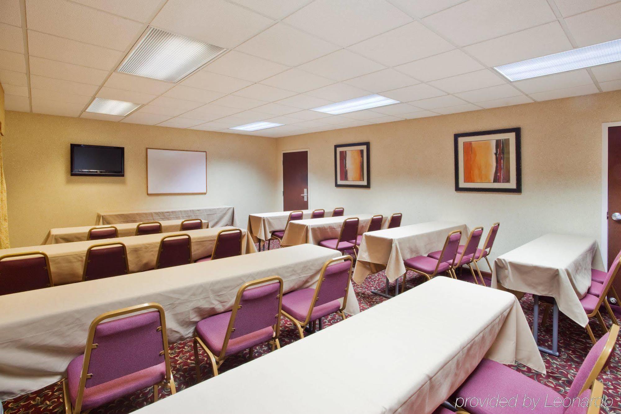 Spark By Hilton קלהון מראה חיצוני תמונה